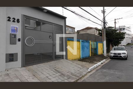 Casa à venda com 140m², 3 quartos e 2 vagas Casa à venda com 140m², 3 quartos e 2 vagasFachada e plaquinha