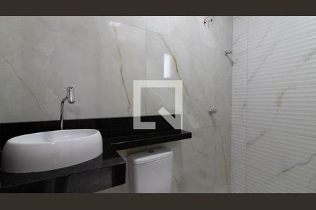 Casa à venda com 140m², 3 quartos e 2 vagas Casa à venda com 140m², 3 quartos e 2 vagasBanheiro da Suíte 1