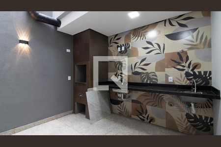 Casa à venda com 140m², 3 quartos e 2 vagas Casa à venda com 140m², 3 quartos e 2 vagasÁrea de Serviço