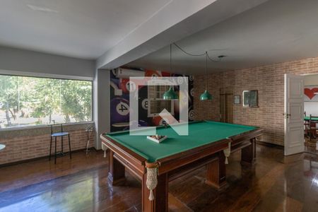 Casa de condomínio à venda com 215m², 3 quartos e 2 vagasÁrea comum