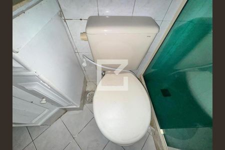 Casa de condomínio à venda com 215m², 3 quartos e 2 vagasBanheiro da Suíte 