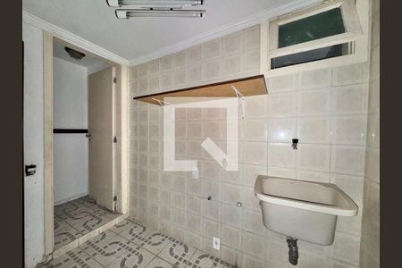 Casa de condomínio à venda com 215m², 3 quartos e 2 vagasÁrea de Serviço