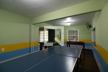 Casa de condomínio à venda com 215m², 3 quartos e 2 vagasÁrea comum