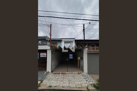 Casa à venda com 147m², 3 quartos e 2 vagasfachada e Placa