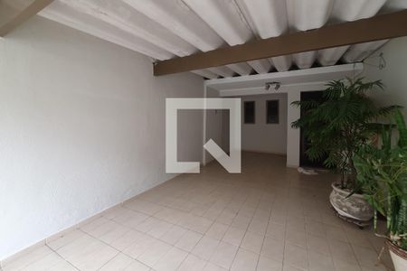 Casa à venda com 147m², 3 quartos e 2 vagasGaragem