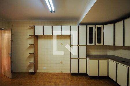 Casa à venda com 147m², 3 quartos e 2 vagasCozinha - Armários