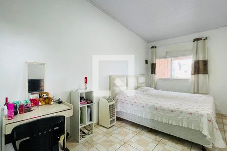 Casa à venda com 165m², 4 quartos e 2 vagas Casa à venda com 165m², 4 quartos e 2 vagasQuarto 2