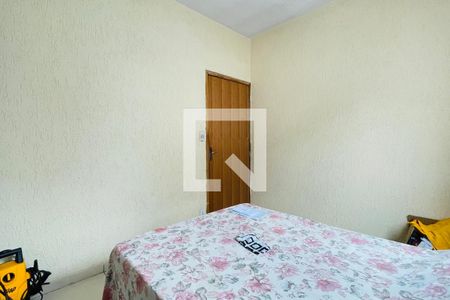 Casa à venda com 165m², 4 quartos e 2 vagas Casa à venda com 165m², 4 quartos e 2 vagasQuarto 4