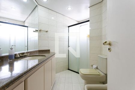 Apartamento à venda com 138m², 3 quartos e 3 vagasBanheiro Social