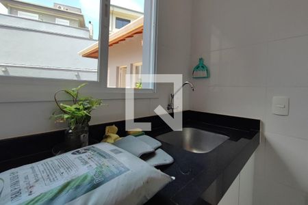 Casa de condomínio para alugar com 290m², 4 quartos e 4 vagasÁrea de Serviço