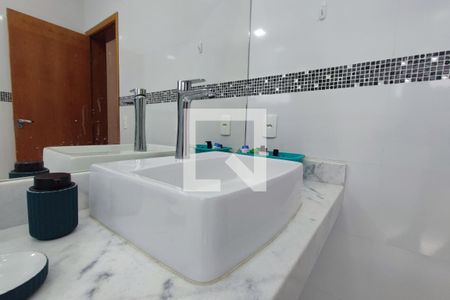 Casa de condomínio para alugar com 290m², 4 quartos e 4 vagasBanheiro Suíte