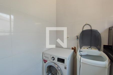 Casa de condomínio para alugar com 290m², 4 quartos e 4 vagasÁrea de Serviço