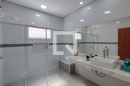 Casa de condomínio para alugar com 290m², 4 quartos e 4 vagasBanheiro Suíte