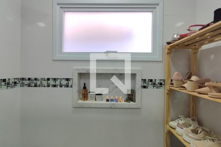 Casa de condomínio para alugar com 290m², 4 quartos e 4 vagasBanheiro Suíte 3