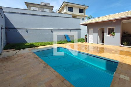 Casa de condomínio para alugar com 290m², 4 quartos e 4 vagasPiscina