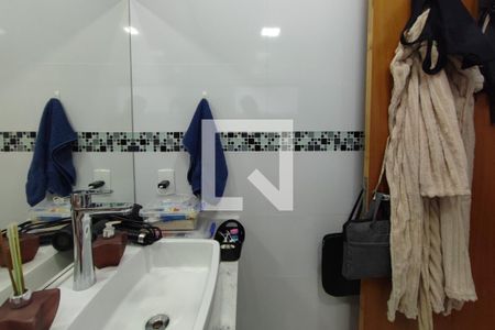 Casa de condomínio para alugar com 290m², 4 quartos e 4 vagasBanheiro Suíte 3