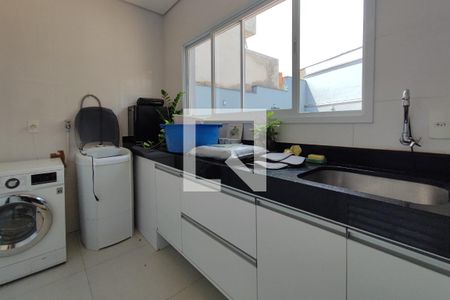 Casa de condomínio para alugar com 290m², 4 quartos e 4 vagasÁrea de Serviço