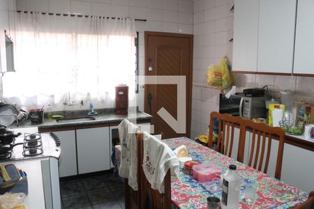 Casa à venda com 232m², 4 quartos e 2 vagasCozinha