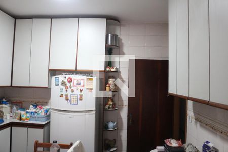 Casa à venda com 232m², 4 quartos e 2 vagasCozinha