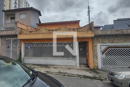 Casa à venda com 232m², 4 quartos e 2 vagasFachada
