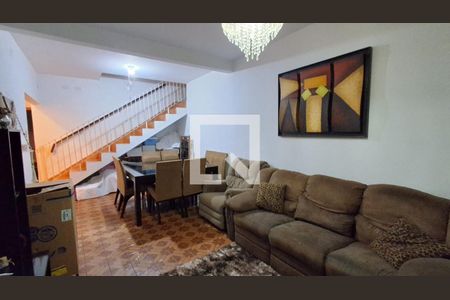 Casa à venda com 4 quartos, 232m² em Santa Maria, Santo André