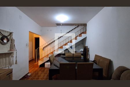 Casa à venda com 4 quartos, 232m² em Santa Maria, Santo André