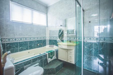 Apartamento para alugar com 168m², 3 quartos e 1 vaga Apartamento para alugar com 168m², 3 quartos e 1 vagaBanheiro Suíte