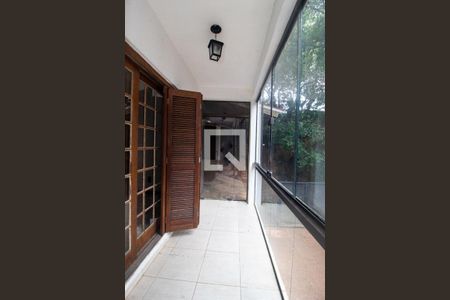 Casa à venda com 400m², 5 quartos e 4 vagas Casa à venda com 400m², 5 quartos e 4 vagasHall de entrada