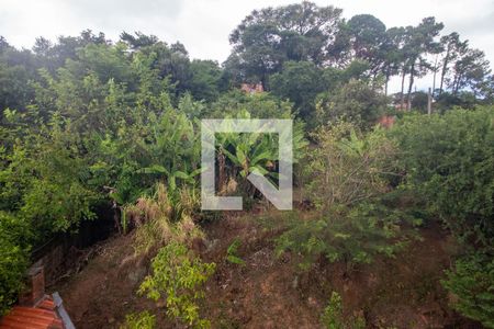 Casa à venda com 400m², 5 quartos e 4 vagas Casa à venda com 400m², 5 quartos e 4 vagasVista