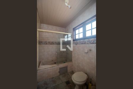 Casa à venda com 400m², 5 quartos e 4 vagas Casa à venda com 400m², 5 quartos e 4 vagasBanheiro 2