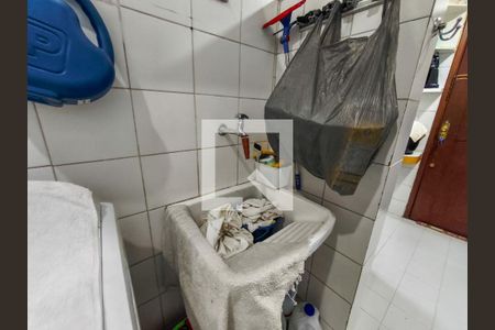 Apartamento à venda com 102m², 2 quartos e 1 vagaÁrea de Serviço