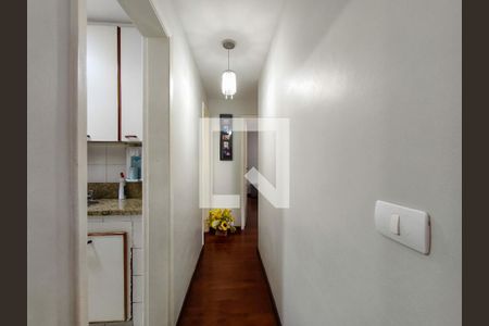 Apartamento à venda com 102m², 2 quartos e 1 vagaCorredor