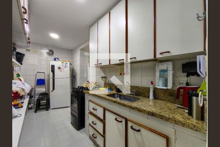 Apartamento à venda com 102m², 2 quartos e 1 vagaCozinha