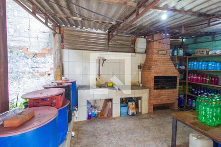 Casa à venda com 440m², 2 quartos e 2 vagas Casa à venda com 440m², 2 quartos e 2 vagasÁrea de Serviço