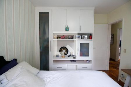 Apartamento à venda com 128m², 4 quartos e 2 vagasQuarto