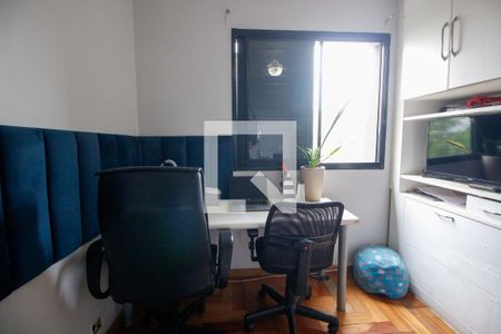 Apartamento à venda com 128m², 4 quartos e 2 vagasQuarto 2