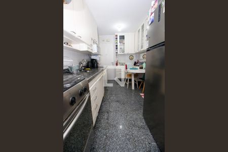 Apartamento à venda com 128m², 4 quartos e 2 vagasCozinha