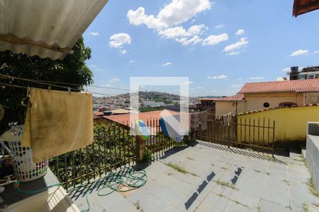 Casa à venda com 130m², 3 quartos e 2 vagasQuintal