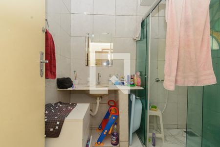 Casa à venda com 130m², 3 quartos e 2 vagasBanheiro Social
