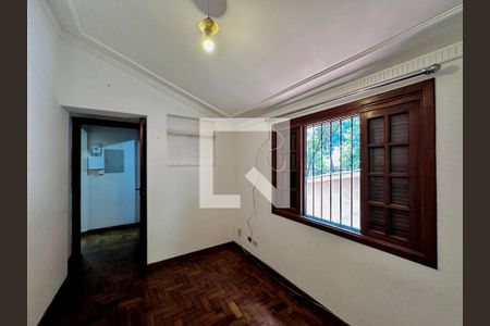 Casa à venda com 248m², 4 quartos e 2 vagasQuarto 2