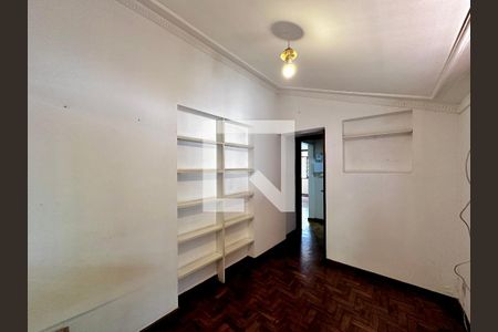 Casa à venda com 248m², 4 quartos e 2 vagasQuarto 2