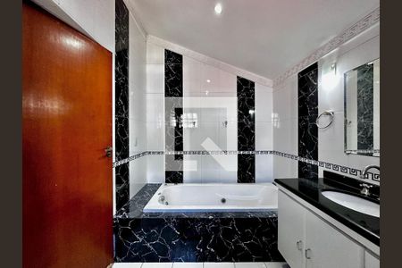 Casa à venda com 248m², 4 quartos e 2 vagasBanheiro Suíte