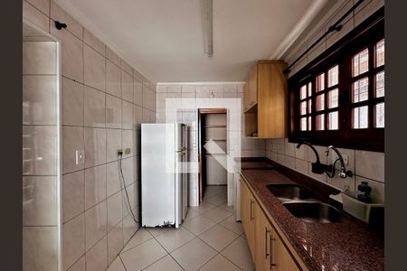 Casa à venda com 248m², 4 quartos e 2 vagasCozinha