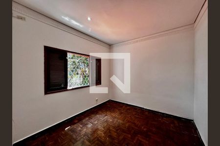 Casa à venda com 248m², 4 quartos e 2 vagasQuarto 3