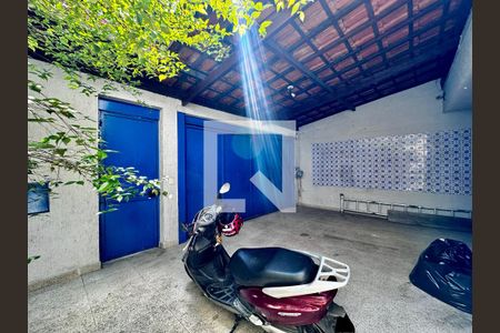Casa à venda com 248m², 4 quartos e 2 vagasGaragem