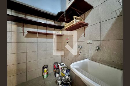 Casa à venda com 248m², 4 quartos e 2 vagasÁrea de Serviço