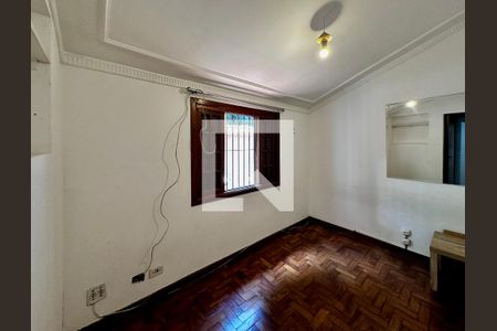 Casa à venda com 248m², 4 quartos e 2 vagasQuarto 2