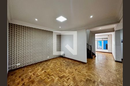 Sala de casa à venda com 4 quartos, 248m² em Parque Colonial, São Paulo