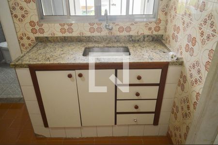 Casa à venda com 170m², 3 quartos e 2 vagascasa  2- cozinha 2