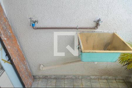 Casa à venda com 170m², 3 quartos e 2 vagasÁrea de Serviço